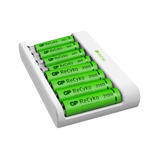 GP Batteriladdare med batterier